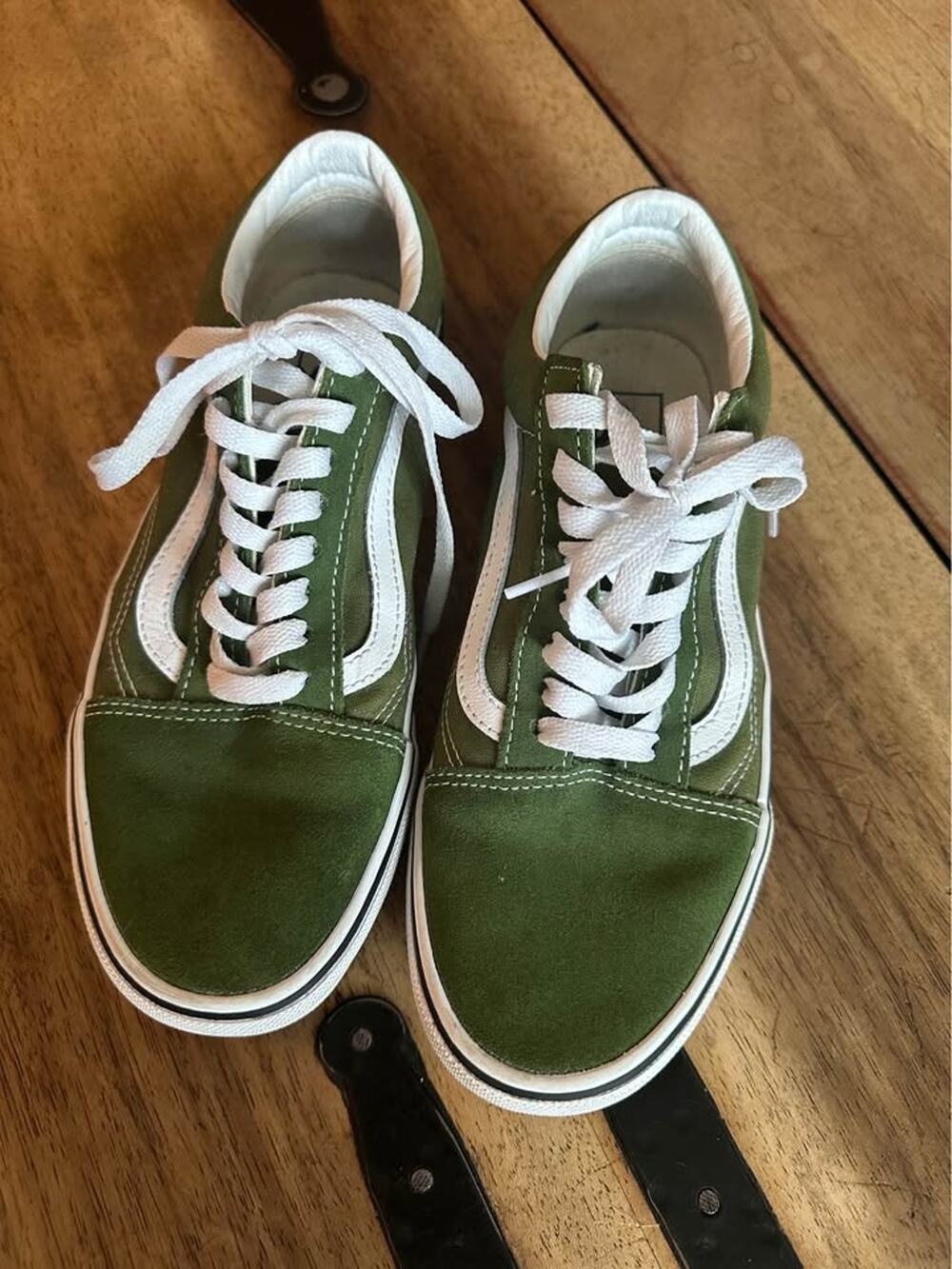 Vans Old Skool Sneakers – Color Theory Pesto Green / White – Women's 8.5